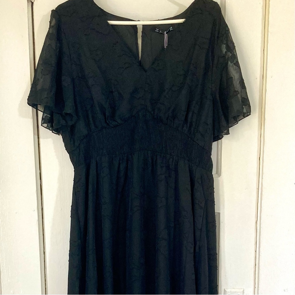 Simplee Long Black Dress. Floral embroidery overlay. Stretch waist.
